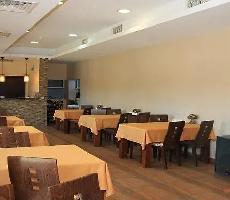 Hotel семеен звезда