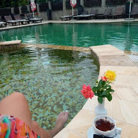 семеен звезда 酒店 3*