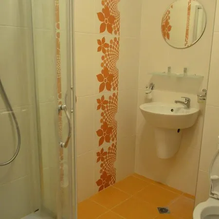 семеен звезда Ξενοδοχείο Sudievo